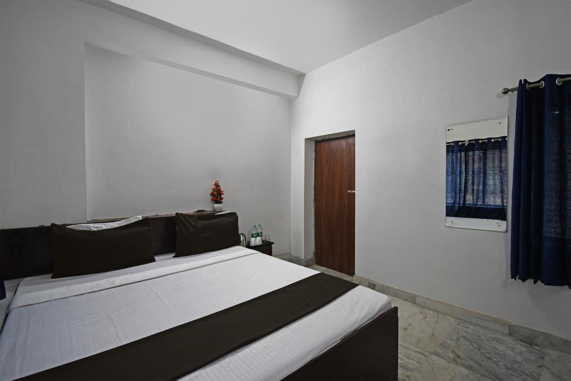 Oyo Hotel Chinar Park Kolkata Exterior photo